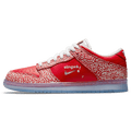 Nike Dunk Low SB x Stingwater 'Magic Mushroom' — UK 3 | EU 35.5 | US 3.5 — Front View