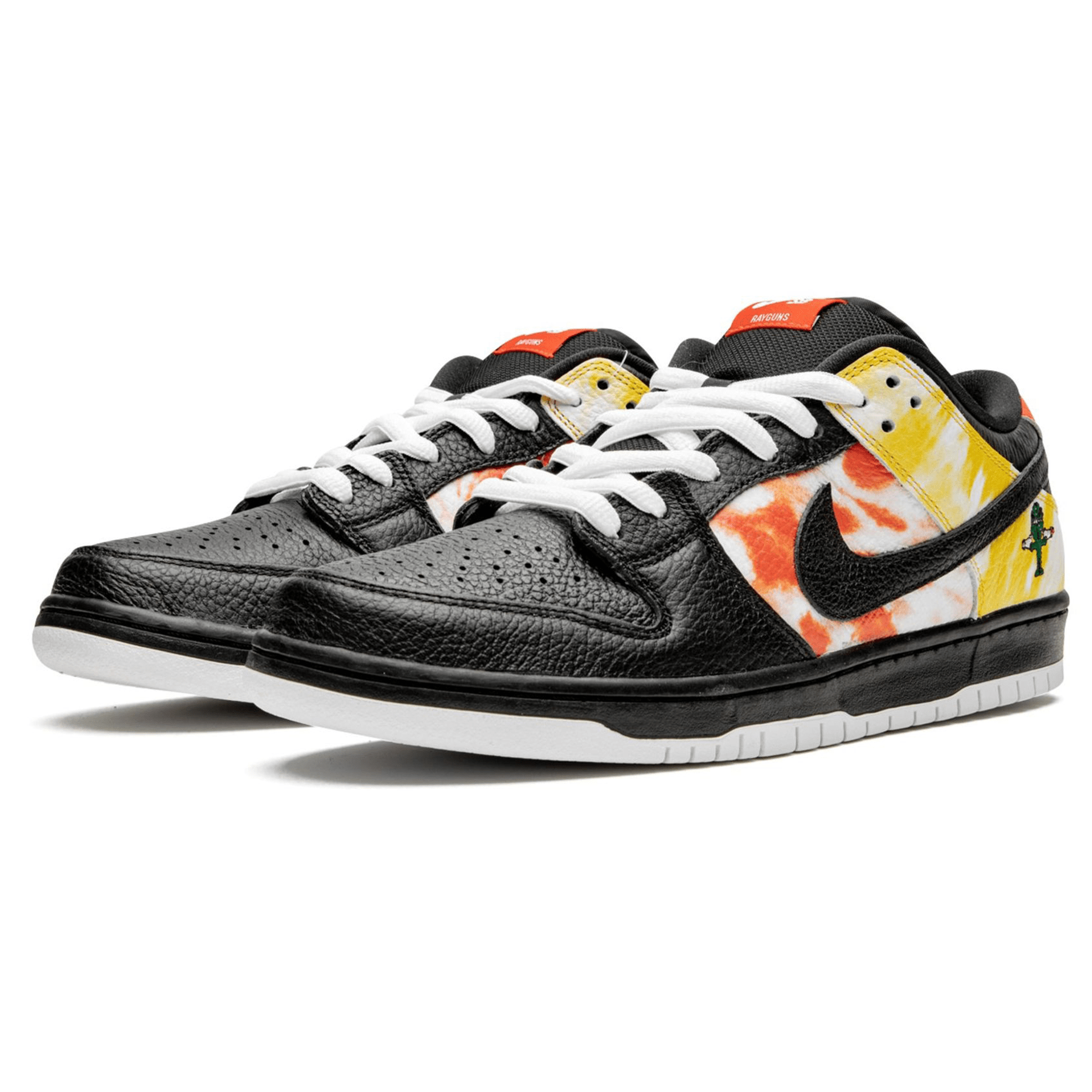Nike Dunk SB Low 'Tie-Dye Raygun - Black' — UK 3 | EU 35.5 | US 3.5 — Side View