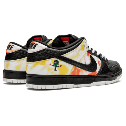 Nike Dunk SB Low 'Tie-Dye Raygun - Black' — UK 3 | EU 35.5 | US 3.5 — Back View