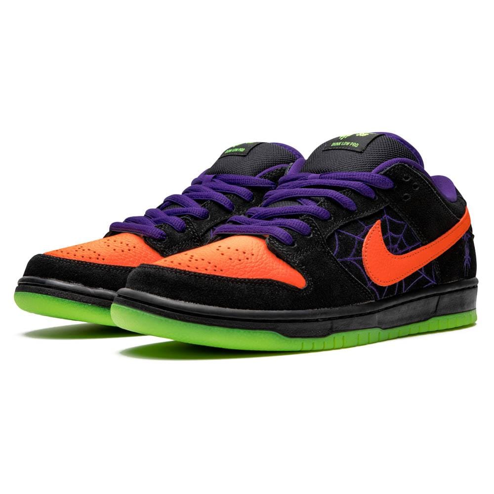 Nike Dunk Low SB 'Night of Mischief' — UK 3 | EU 35.5 | US 3.5 — Side View
