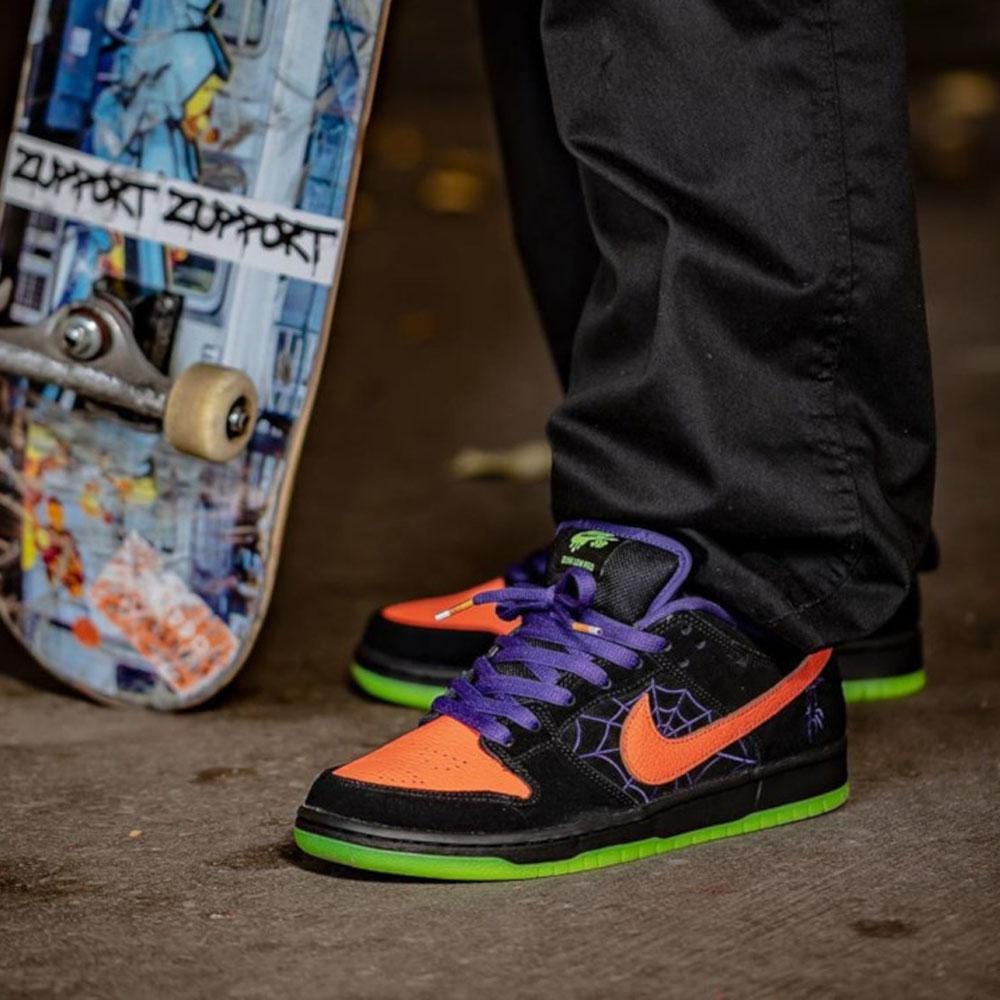 Nike Dunk Low SB 'Night of Mischief' — UK 3 | EU 35.5 | US 3.5 — Alternate View 7