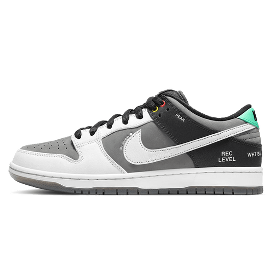 Nike Dunk Low SB 'Camcorder' — UK 3 | EU 35.5 | US 3.5 — Front View