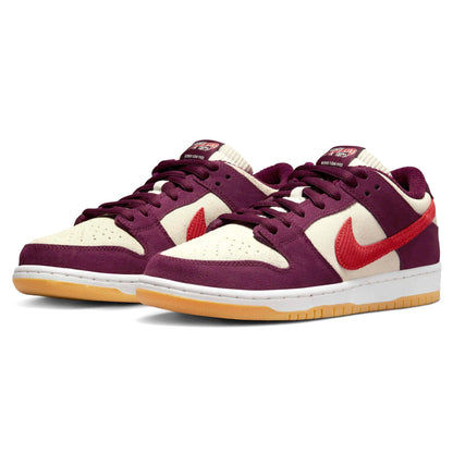 Nike SB Dunk Low 'Skate Like a Girl' — UK 3 | EU 35.5 | US 3.5 — Back View