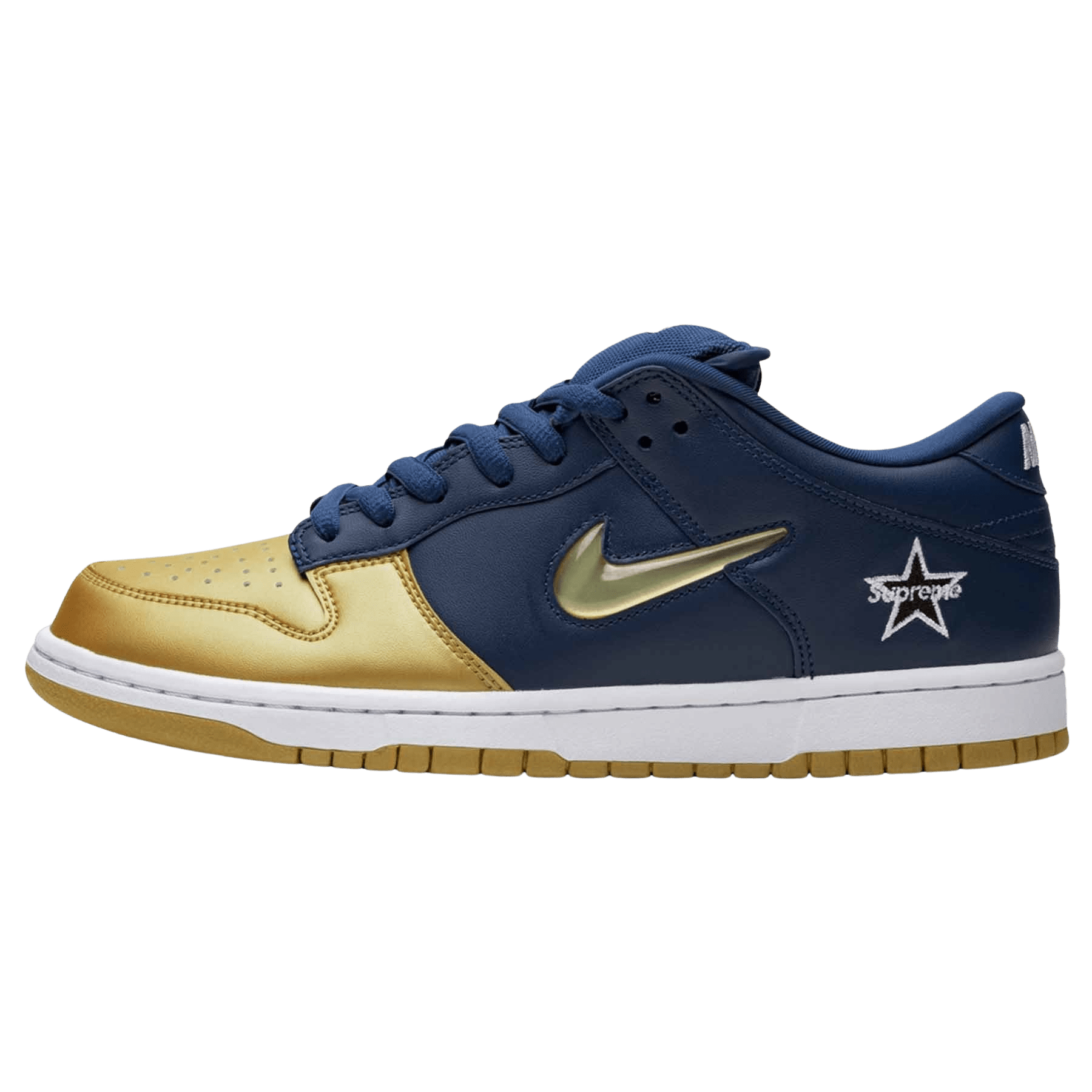 Supreme x Nike Dunk SB Low QS 'Metallic Gold' — UK 3 | EU 35.5 | US 3.5 — Front View