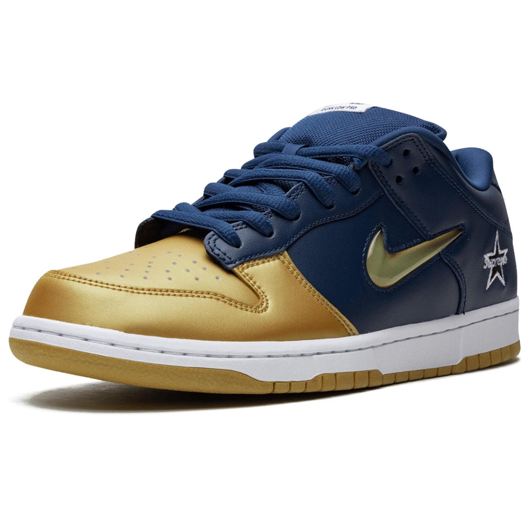 Supreme x Nike Dunk SB Low QS 'Metallic Gold' — UK 3 | EU 35.5 | US 3.5 — Top View