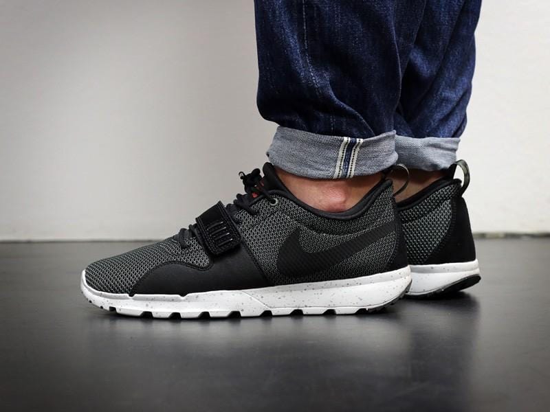 Nike SB Trainerendor Iron Green Black Silver — UK 3 | EU 35.5 | US 3.5 — Detail View