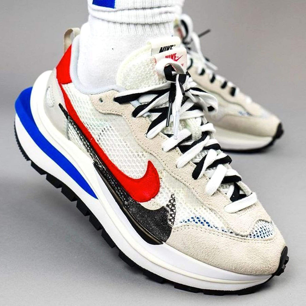 Sacai x Nike VaporWaffle ‘Sail’ — UK 3 | EU 35.5 | US 3.5 — Lifestyle View
