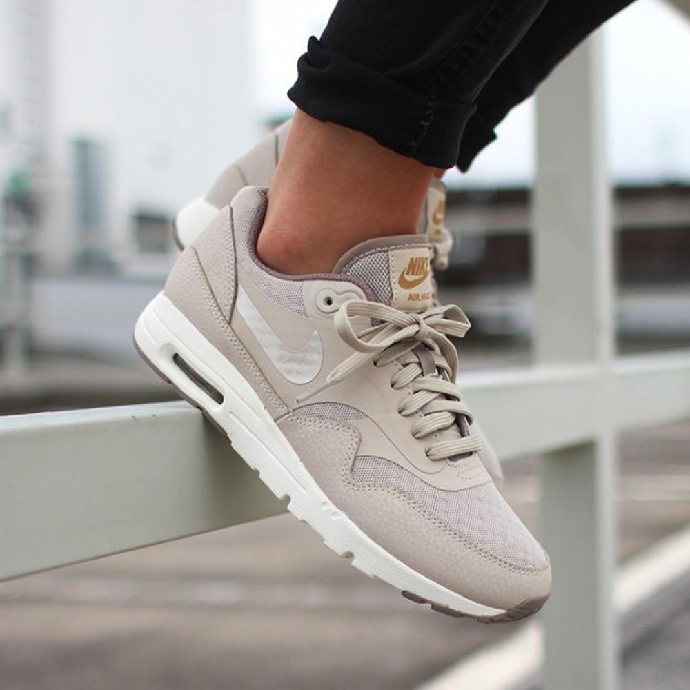 Nike Wmns Air Max 1 Ultra Essentials 'String Iron Metallic Gold' — UK 2.5 | EU 35.5 | US 5 — Side View