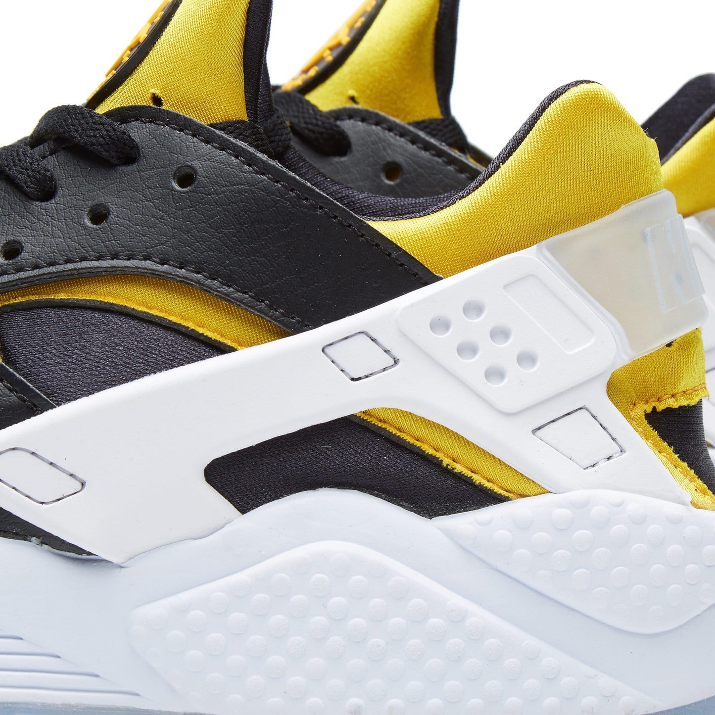 NIKE AIR HUARACHE RUN 'BERLIN' — UK 3 | EU 35.5 | US 3.5 — Detail View