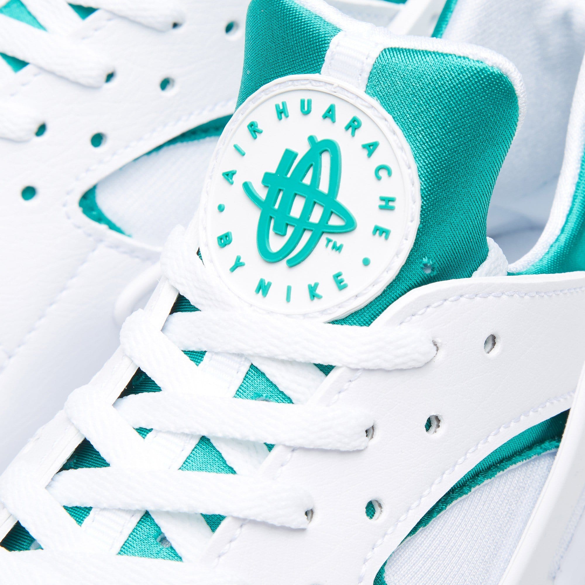 Nike Air Huarache Run 'Paris' — UK 3 | EU 35.5 | US 3.5 — Top View