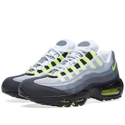 NIKE AIR MAX 95 V SP 'PATCH' — UK 3 | EU 35.5 | US 3.5 — Side View