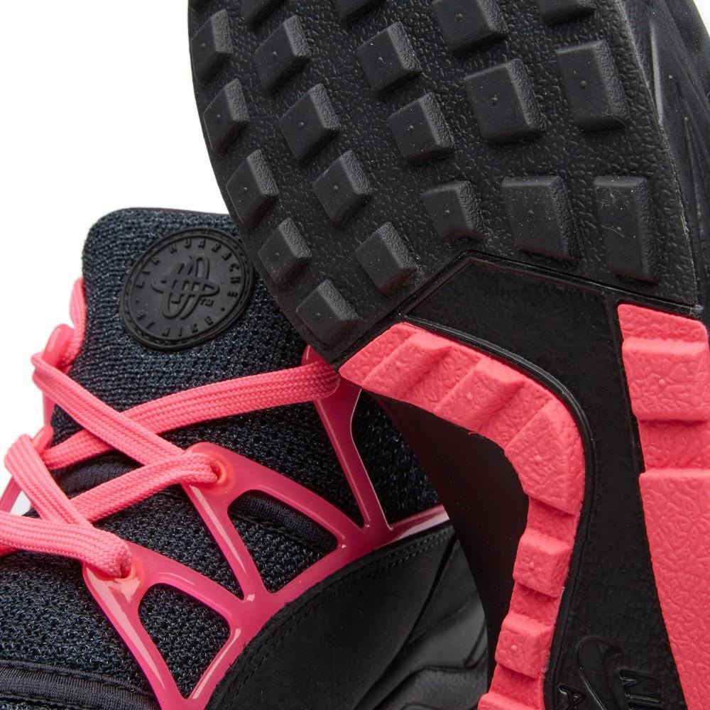 NIKE AIR HUARACHE LIGHT FC Black & Pink Flash — UK 3 | EU 35.5 | US 3.5 — Alternate View 7