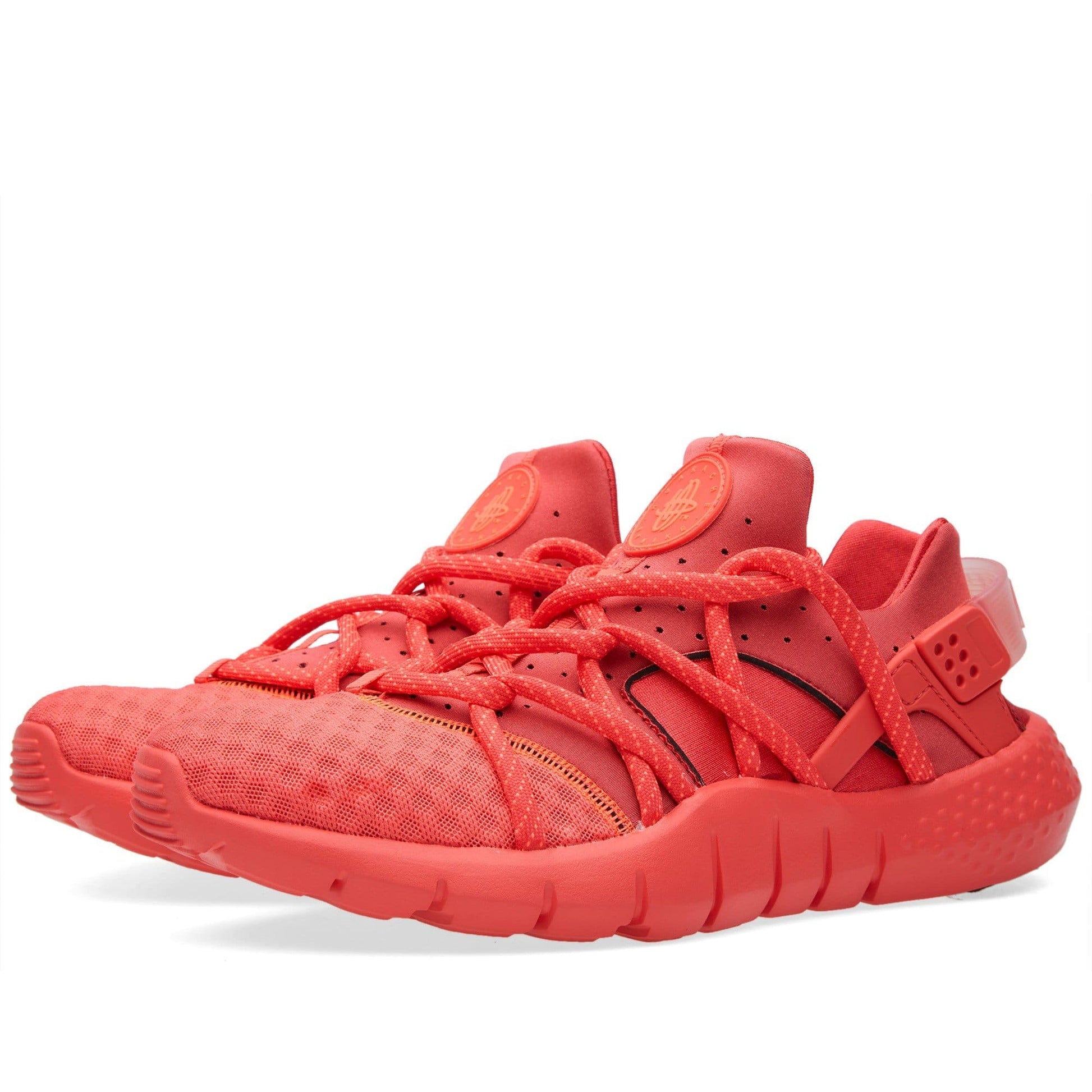 NIKE AIR HUARACHE NM 'HOT LAVA' Rio & Hot Lava — UK 3 | EU 35.5 | US 3.5 — Side View