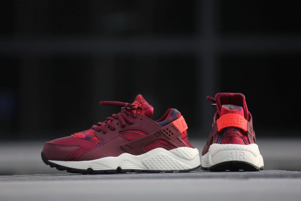 NIKE W AIR HUARACHE RUN PRINT — UK 3 | EU 35.5 | US 3.5 — Alternate View 8