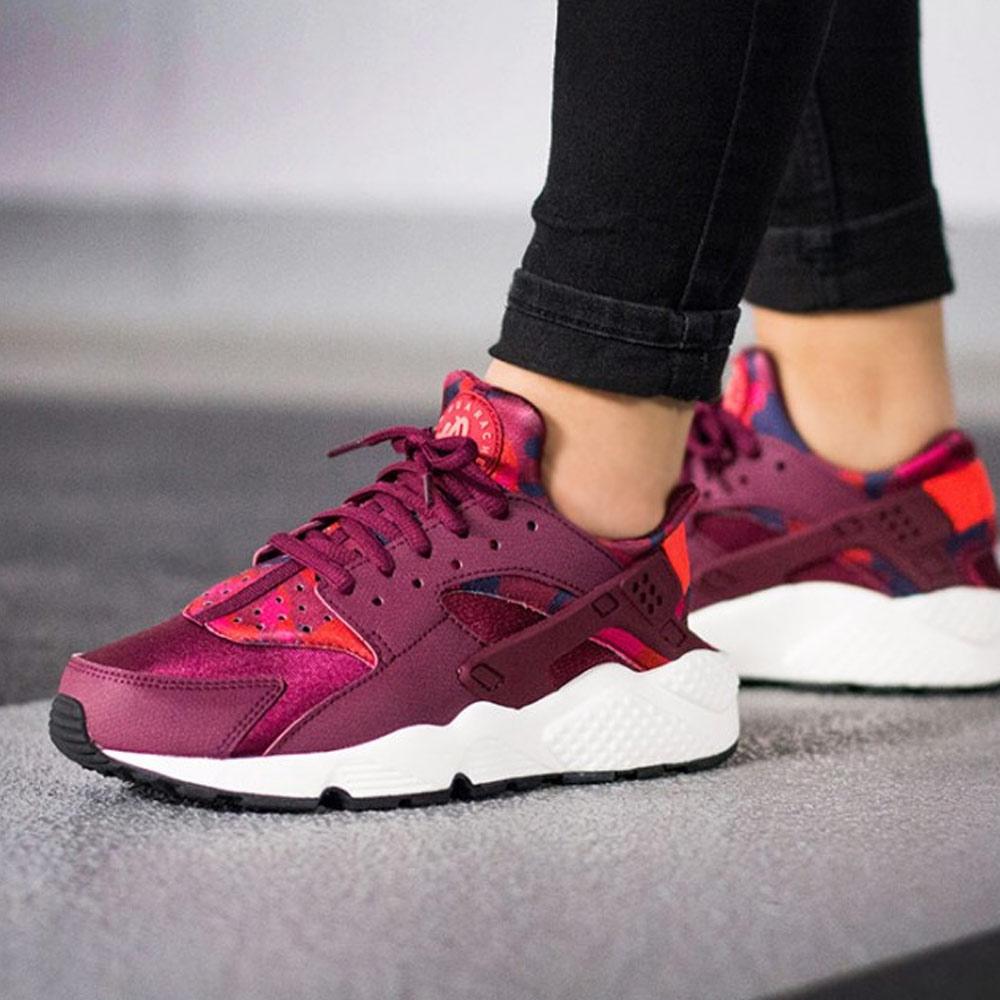 NIKE W AIR HUARACHE RUN PRINT — UK 3 | EU 35.5 | US 3.5 — Side View