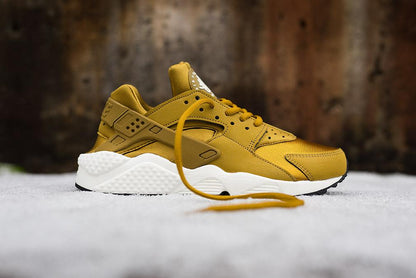 Nike Air Huarache 'Bronze Sail' — UK 3 | EU 35.5 | US 3.5 — Side View
