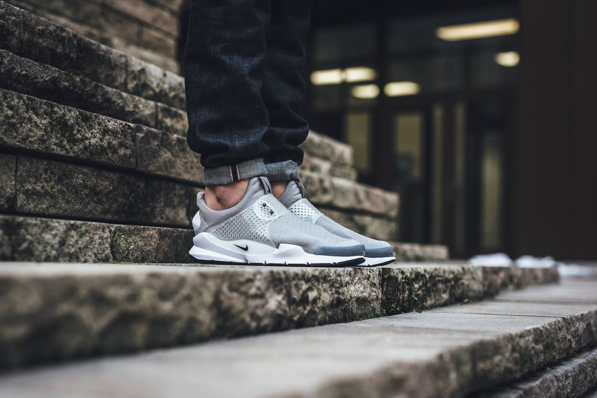 Nike Sock Dart Medium Grey — UK 3 | EU 35.5 | US 3.5 — Side View