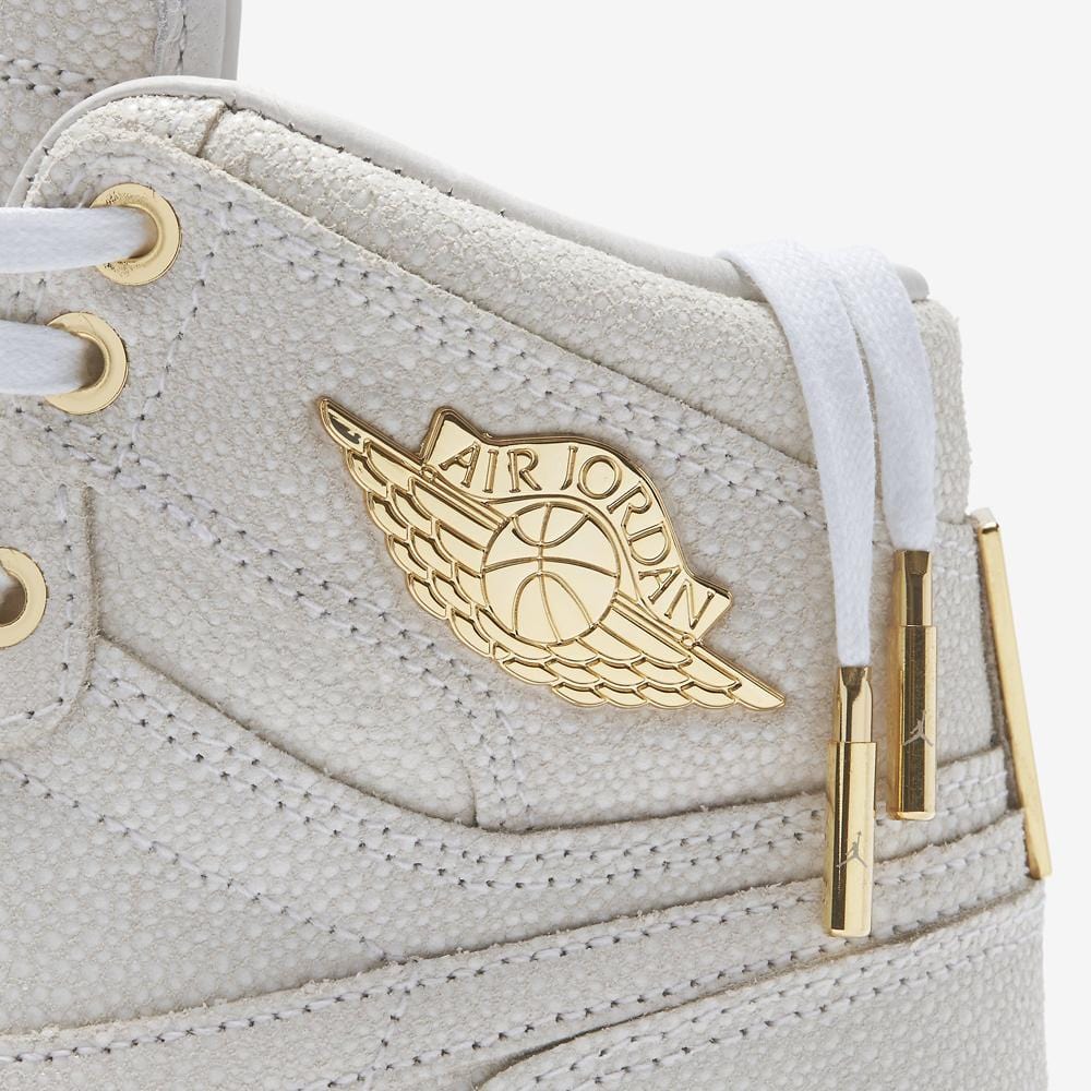 Air Jordan 1 Retro High Pinnacle White Metallic Gold — UK 3 | EU 35.5 | US 3.5 — Detail View