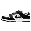Supreme x Nike Dunk Low OG SB QS 'Black' — UK 3 | EU 35.5 | US 3.5 — Front View