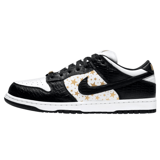 Supreme x Nike Dunk Low OG SB QS 'Black' — UK 3 | EU 35.5 | US 3.5 — Front View