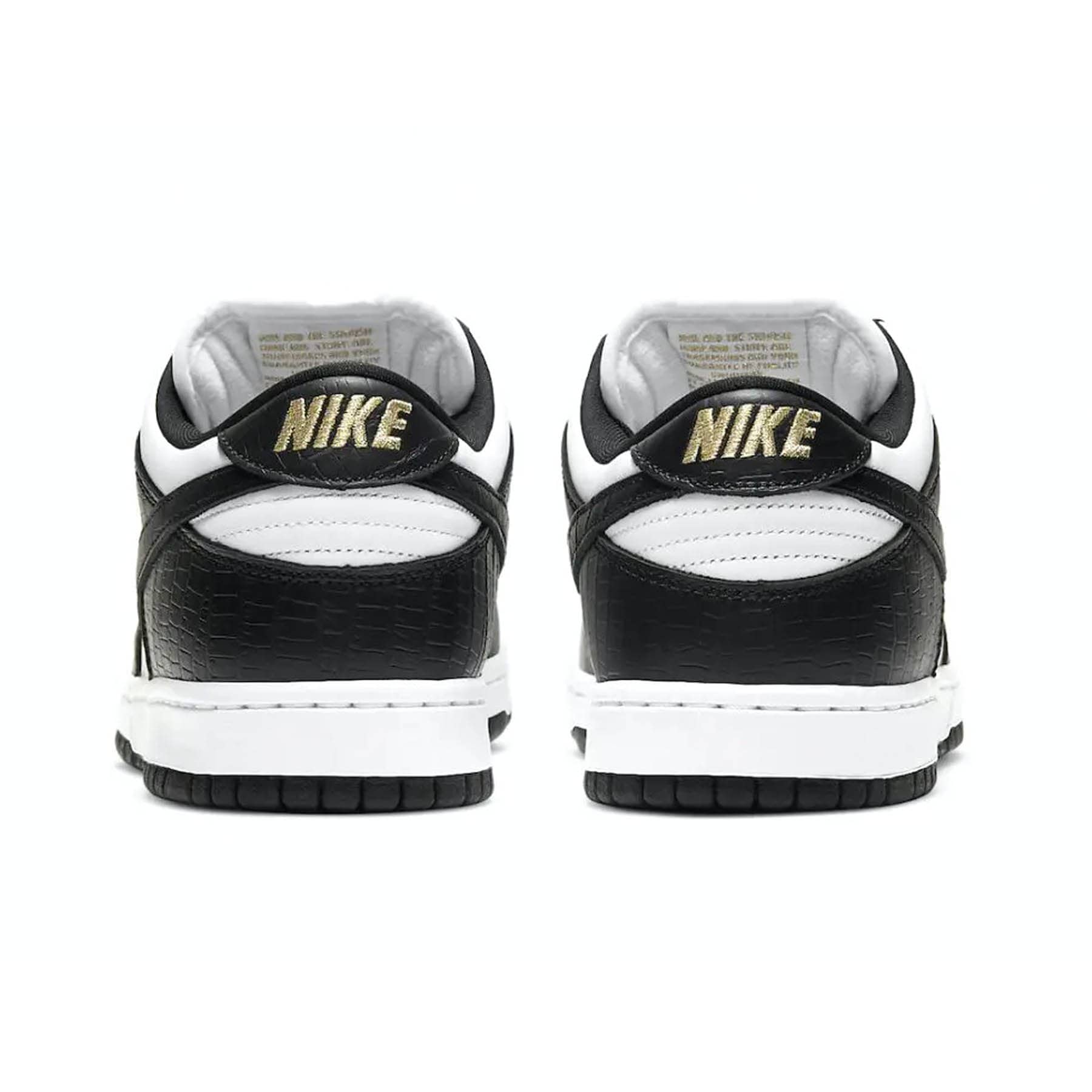 Supreme x Nike Dunk Low OG SB QS 'Black' — UK 3 | EU 35.5 | US 3.5 — Back View