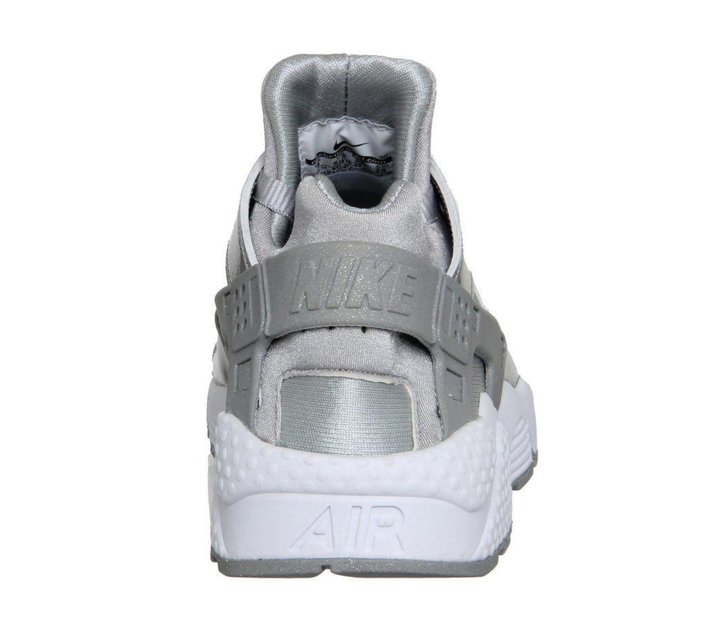 Nike Air Huarache 'Metallic Silver' — UK 3 | EU 35.5 | US 3.5 — Detail View