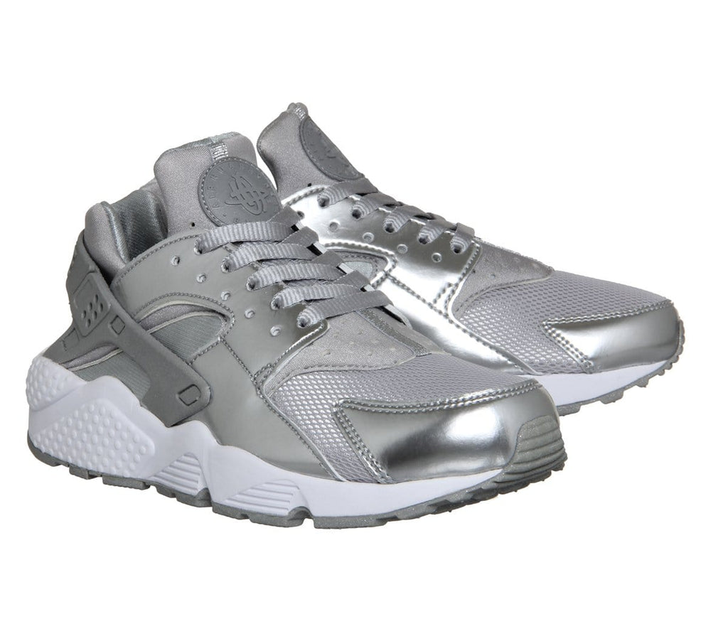 Nike Air Huarache 'Metallic Silver' — UK 3 | EU 35.5 | US 3.5 — Side View