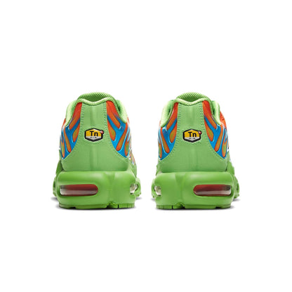 Nike Air Max Plus x Supreme TN 'Mean Green' — UK 3 | EU 35.5 | US 3.5 — Side View
