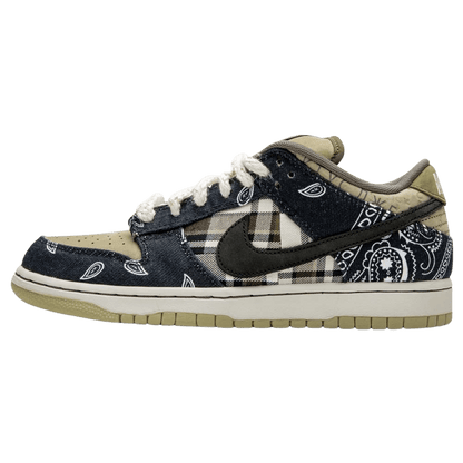 Nike SB Dunk Low Travis Scott — 3.5 UK — Front View