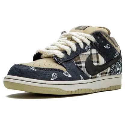 Travis Scott x Nike SB Dunk Low Cactus Jack — UK 3 | EU 35.5 | US 3.5 — Detail View