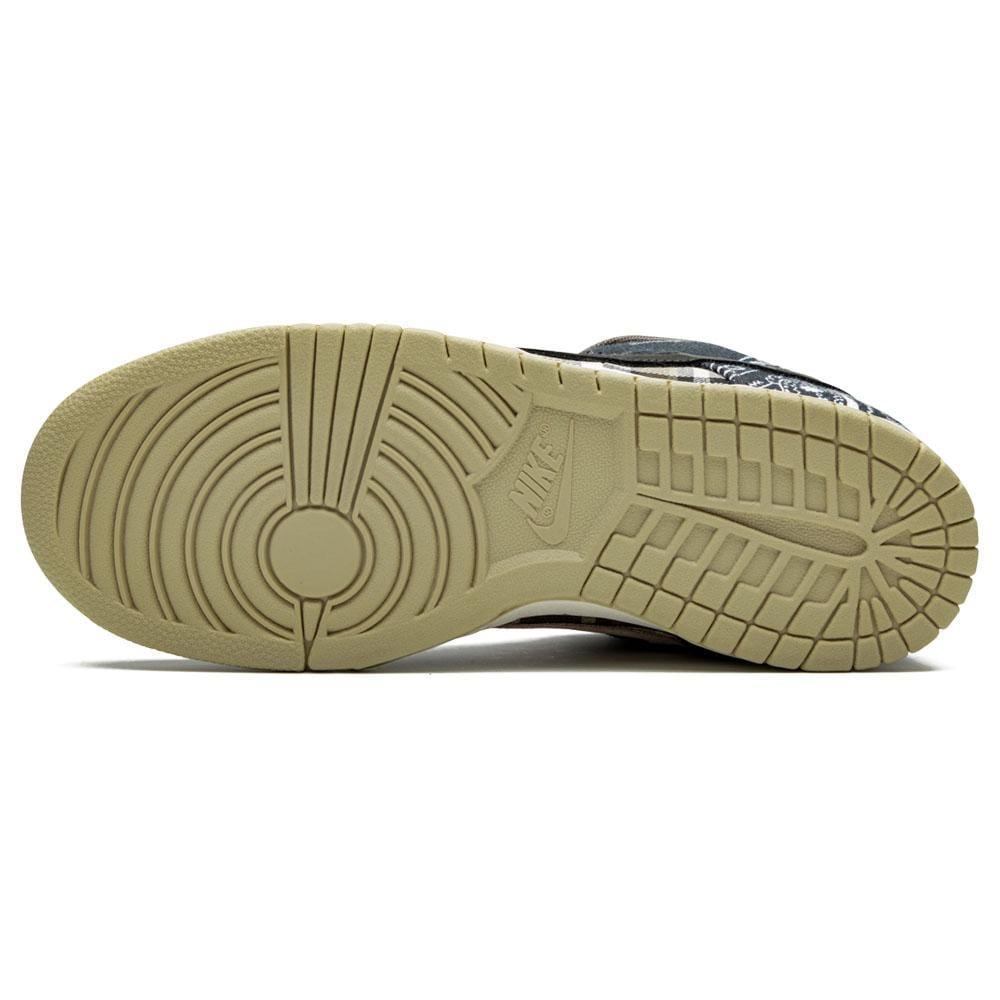 Travis Scott x Nike SB Dunk Low Cactus Jack — UK 3 | EU 35.5 | US 3.5 — Lifestyle View