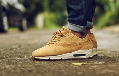 Nike Air Max 90 VT Premium QS Haystack — UK 3 | EU 35.5 | US 3.5 — Side View