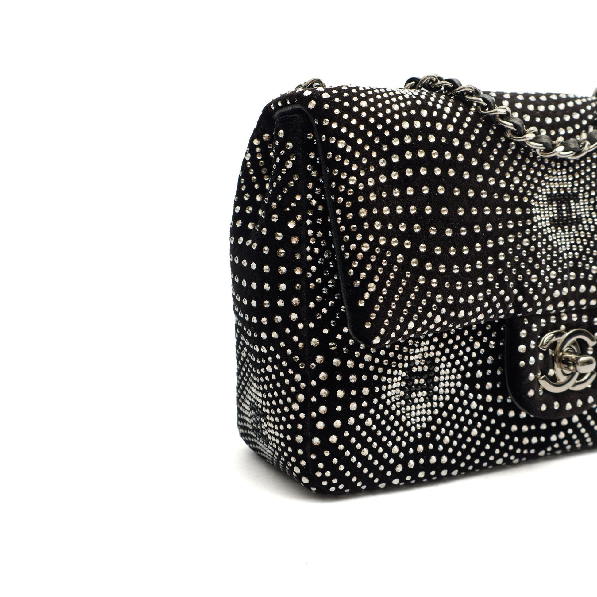 Chanel Shoulder Bag Flap Bag in Black, Velvet — Alternate View 25