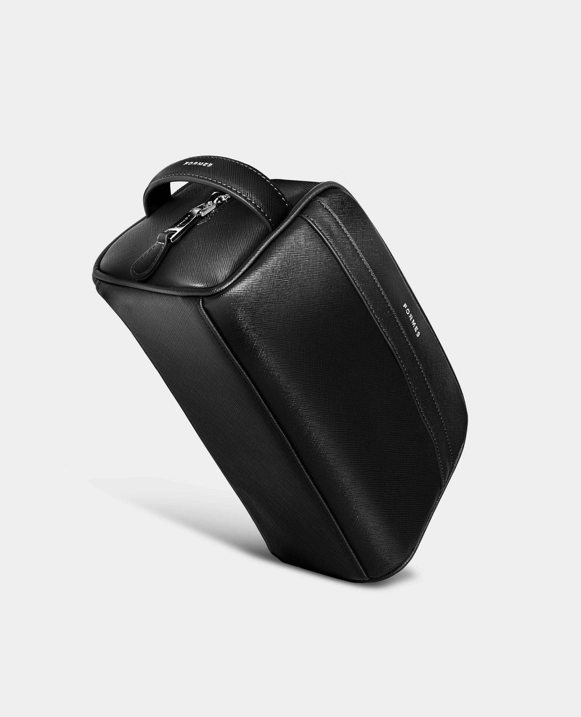 Formes Luxe Washbag Nero — Side View