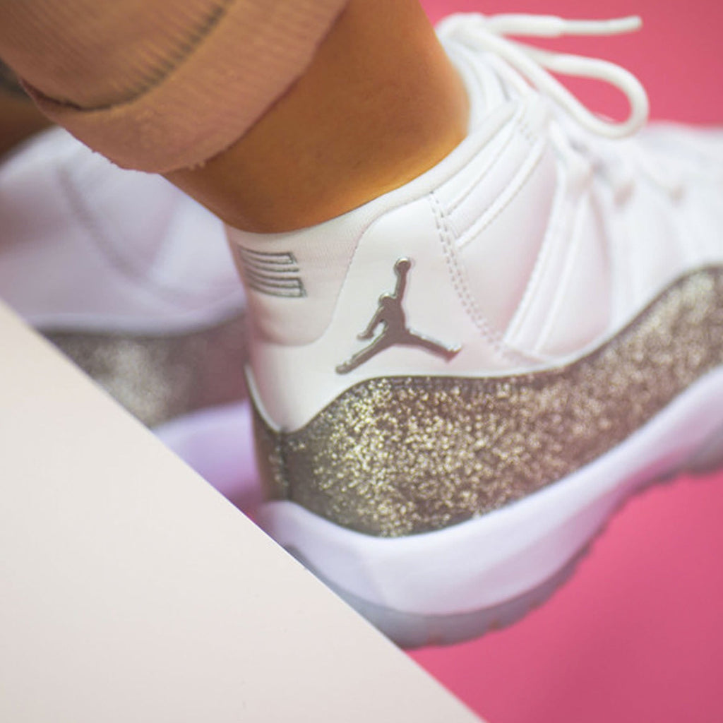 Air Jordan 11 Wmns Retro 'Vast Grey' — UK 2.5 | EU 35.5 | US 5 — Alternate View 7