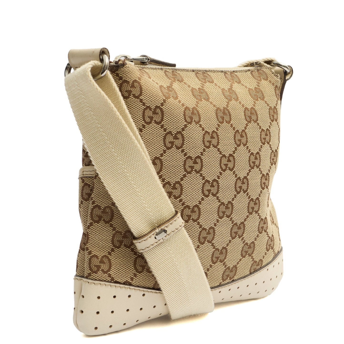 Gucci Cross Body Messenger in Brown, GG Supreme Canvas — Side View