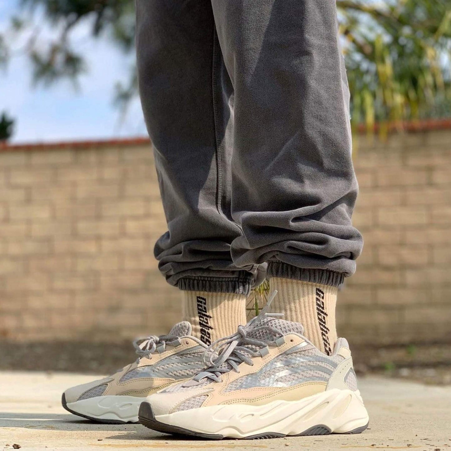 adidas Yeezy Boost 700 V2 'Cream' — UK 3.5 | EU 36 | US 4 — Alternate View 7