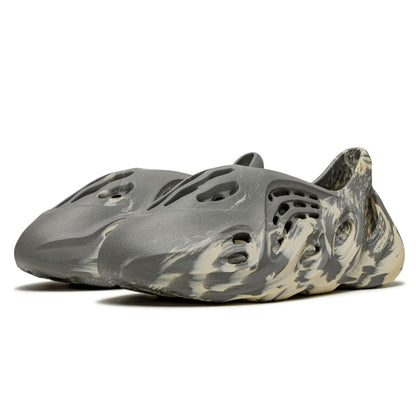 Yeezy Foam Runner 'MXT Moon Grey' — UK 3.5 | EU 36 | US 4 — Side View