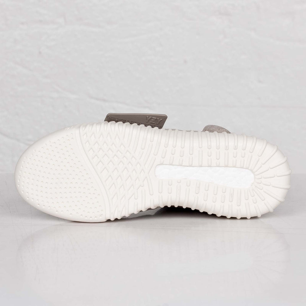adidas Yeezy Boost 750 'OG' — UK 3.5 | EU 36 | US 4 — Alternate View 8